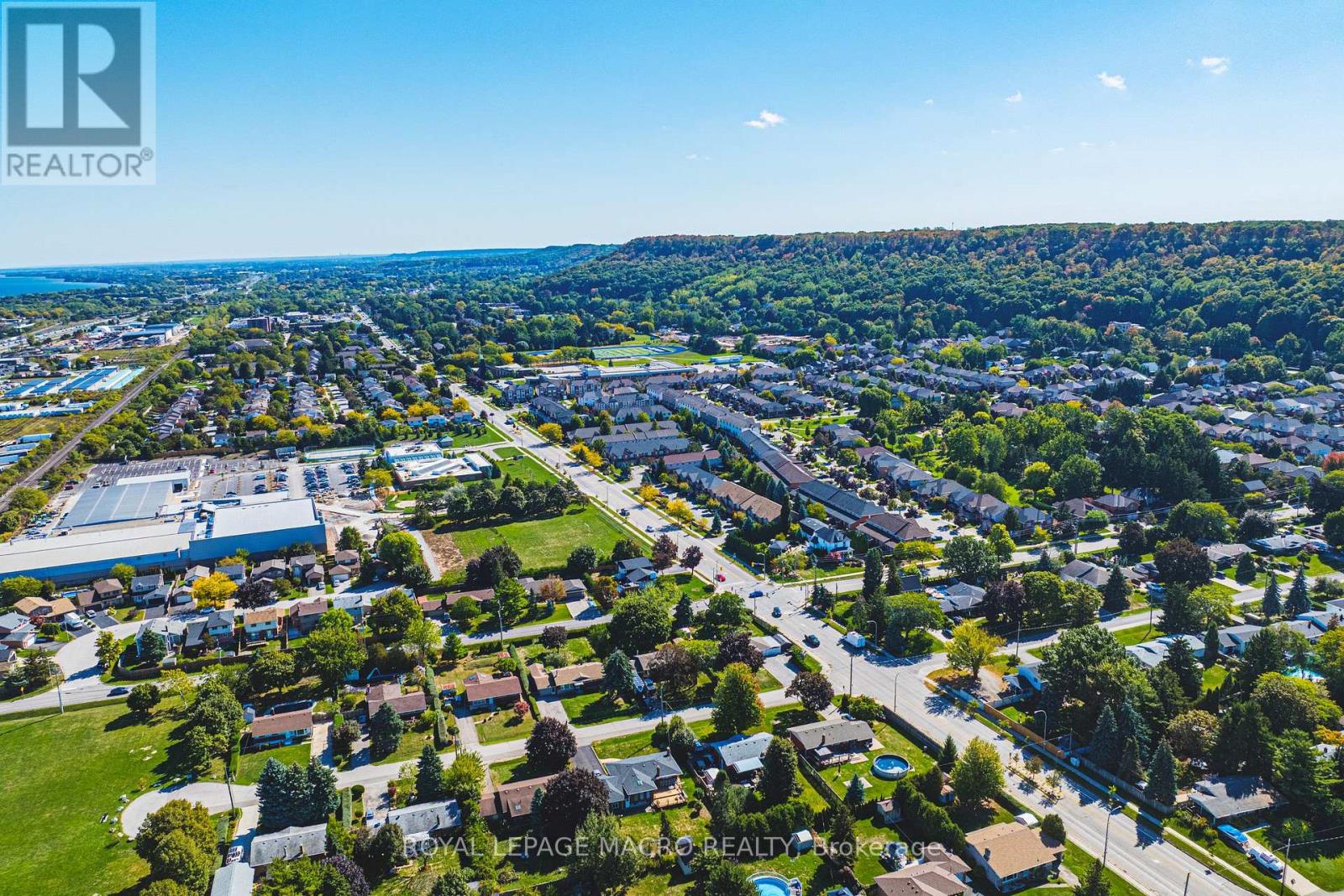 3 - 163 Livingston Avenue, Grimsby, Ontario  L3M 5S8 - Photo 39 - X12560316