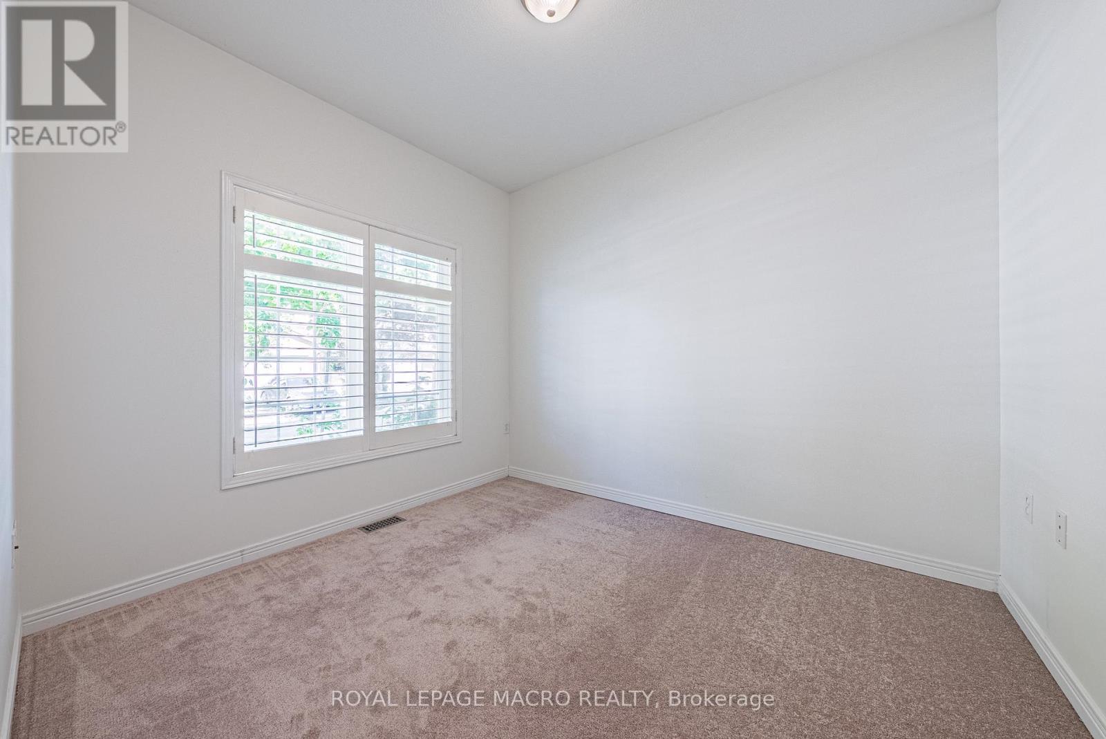 3 - 163 Livingston Avenue, Grimsby, Ontario  L3M 5S8 - Photo 4 - X12560316