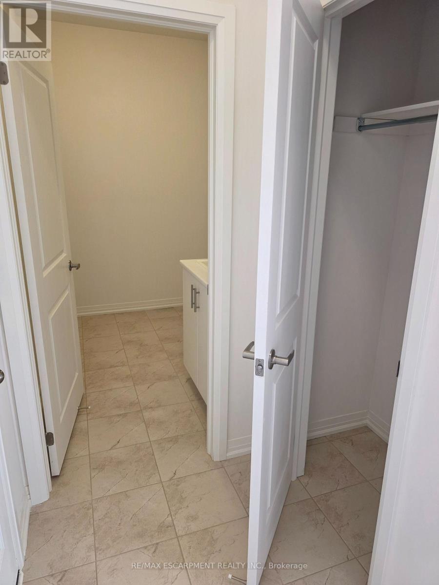 484 Provident Way, Hamilton, Ontario  L0R 1C0 - Photo 14 - X12560364