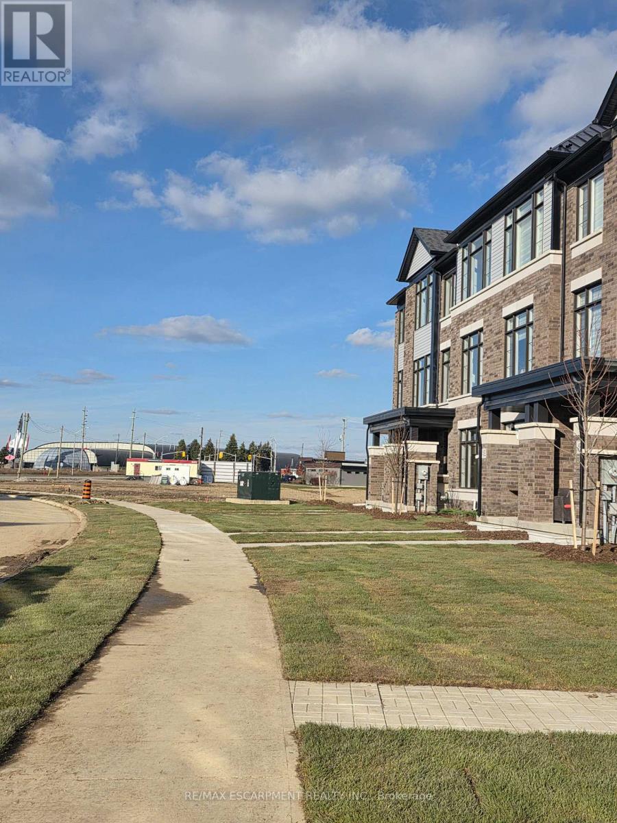 484 Provident Way, Hamilton, Ontario  L0R 1C0 - Photo 5 - X12560364