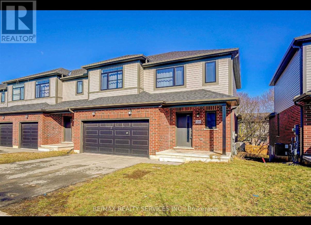 1319 Michael Circle N, London East, Ontario  N5V 0B8 - Photo 2 - X12560434