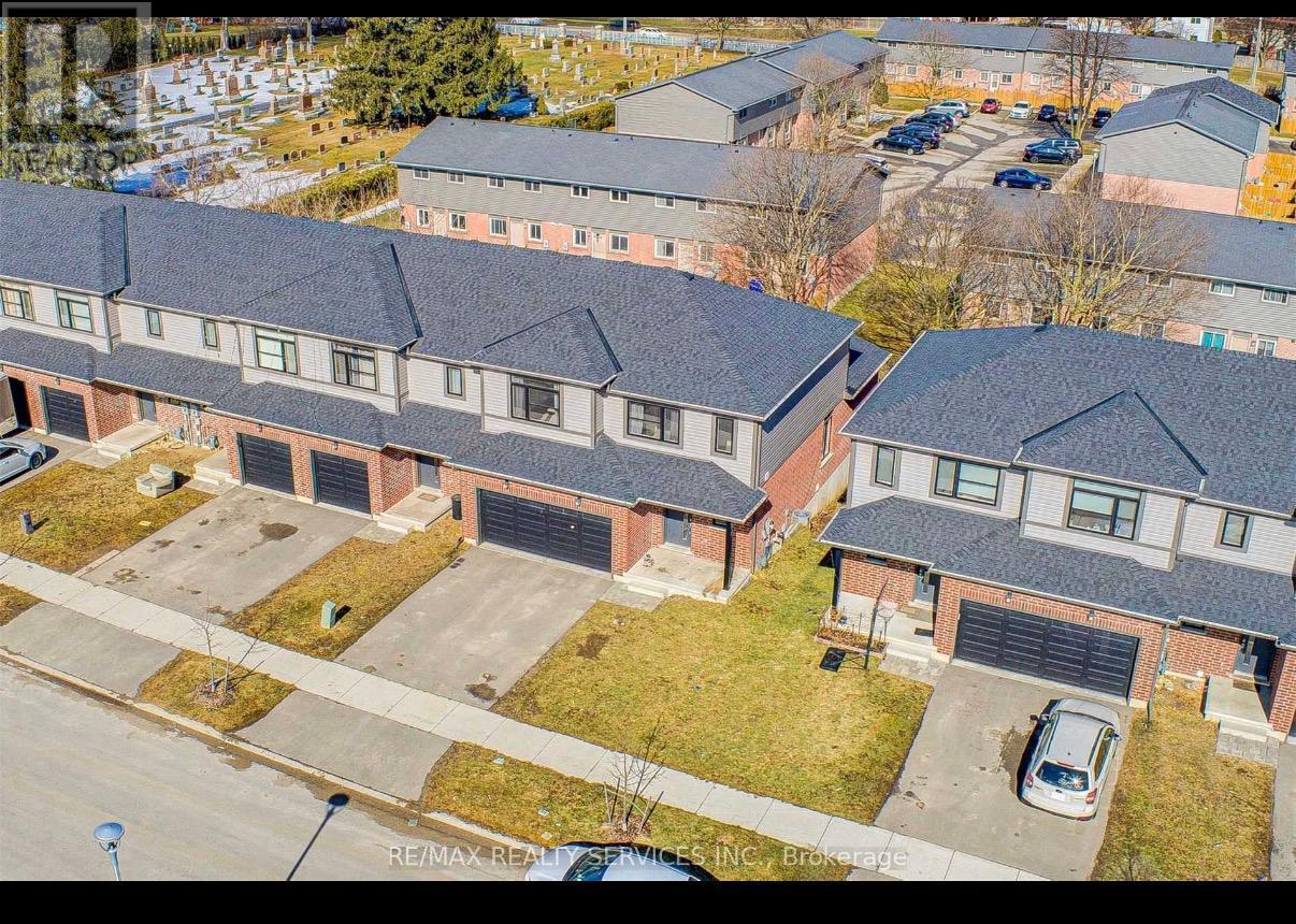 1319 Michael Circle N, London East, Ontario  N5V 0B8 - Photo 3 - X12560434