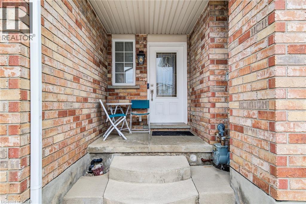 29 Chester Drive, Cambridge, Ontario  N1T 2C4 - Photo 3 - 40789381