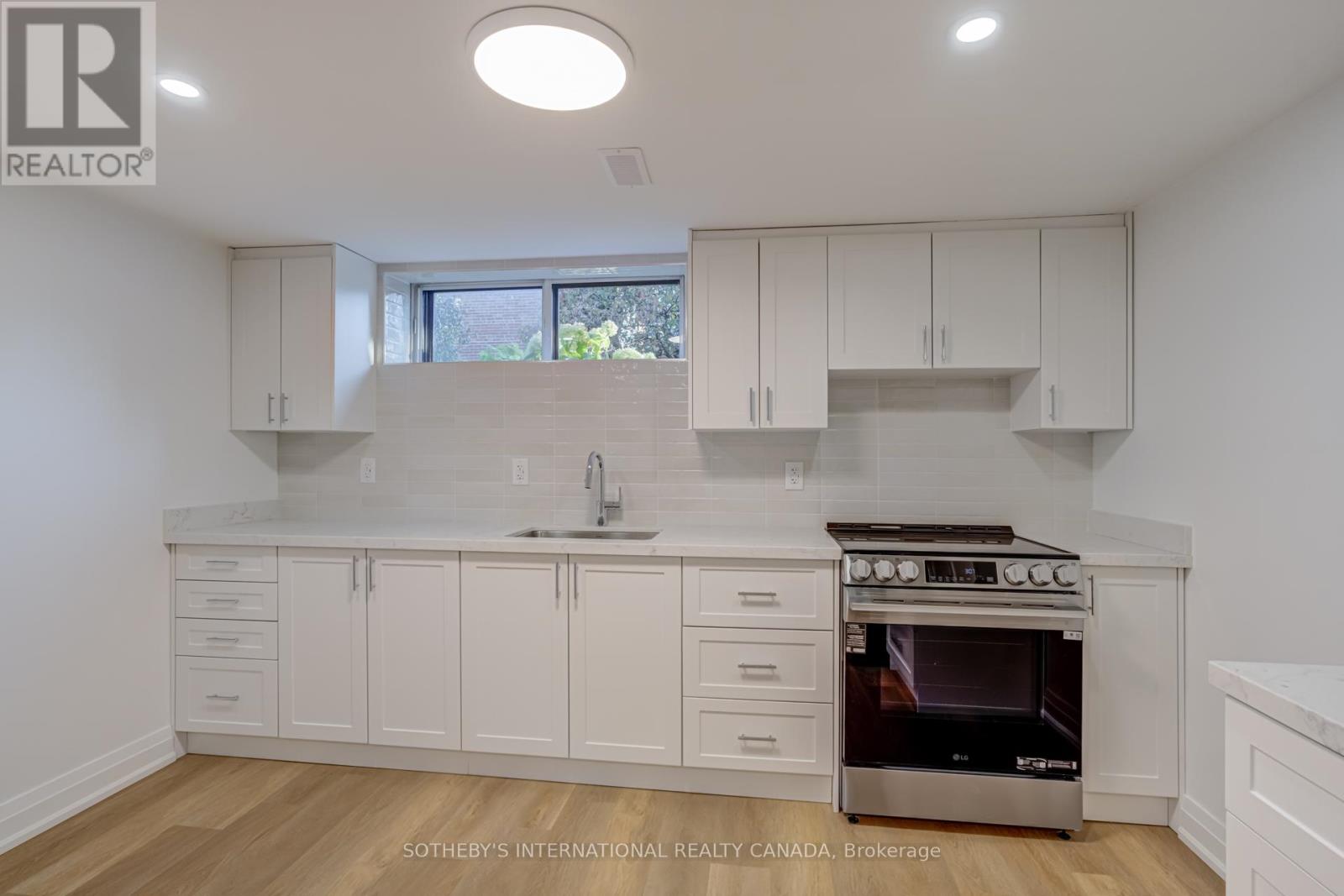 34 Euphrasia Drive, Toronto, Ontario  M6B 3V9 - Photo 43 - W12488660