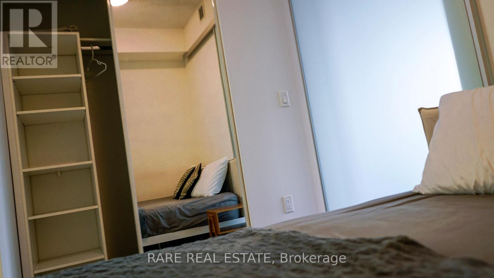 3206 - 89 Mcgill Street, Toronto, Ontario  M5B 0B1 - Photo 9 - C12560492