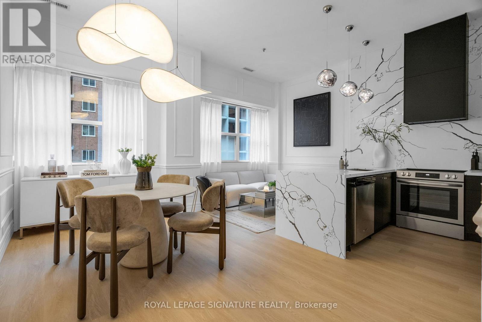 403 - 700 King Street, Toronto, Ontario  M5V 2Y6 - Photo 1 - C12560504