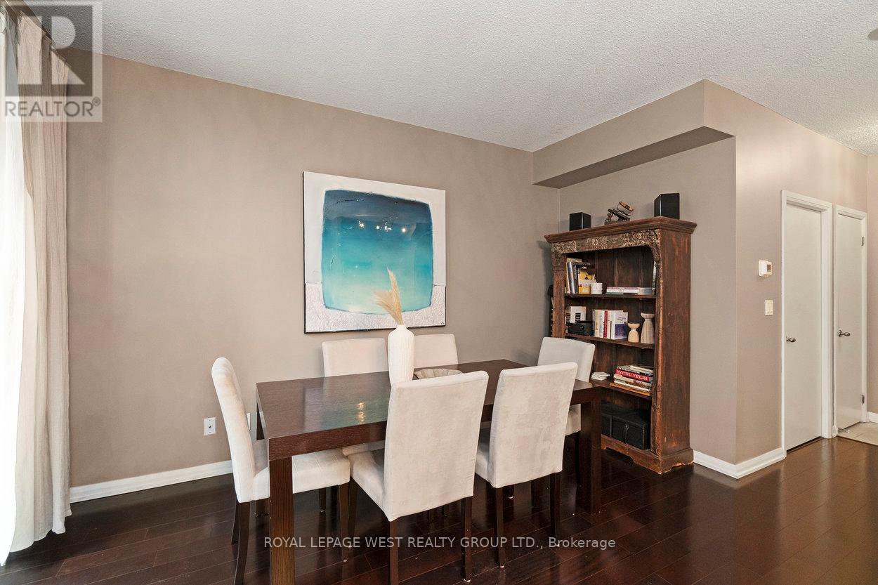 P113 - 25 Soho Street, Toronto, Ontario  M5T 3L8 - Photo 12 - C12560564