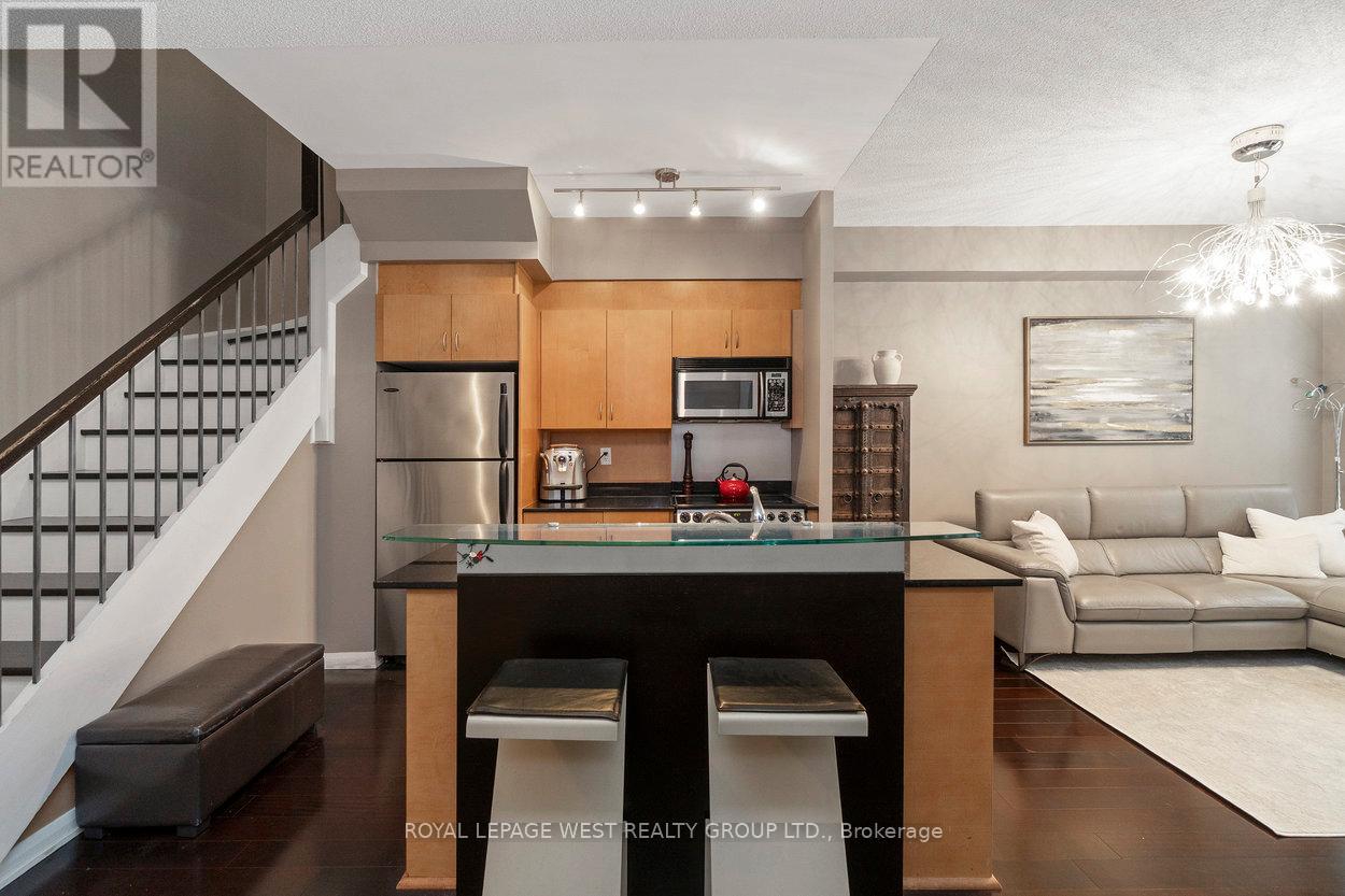 P113 - 25 Soho Street, Toronto, Ontario  M5T 3L8 - Photo 2 - C12560564