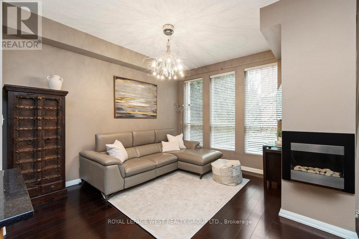 P113 - 25 Soho Street, Toronto, Ontario  M5T 3L8 - Photo 8 - C12560564