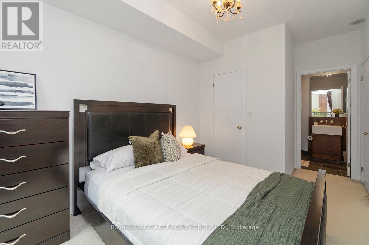 P113 - 25 Soho Street, Toronto, Ontario  M5T 3L8 - Photo 25 - C12560572