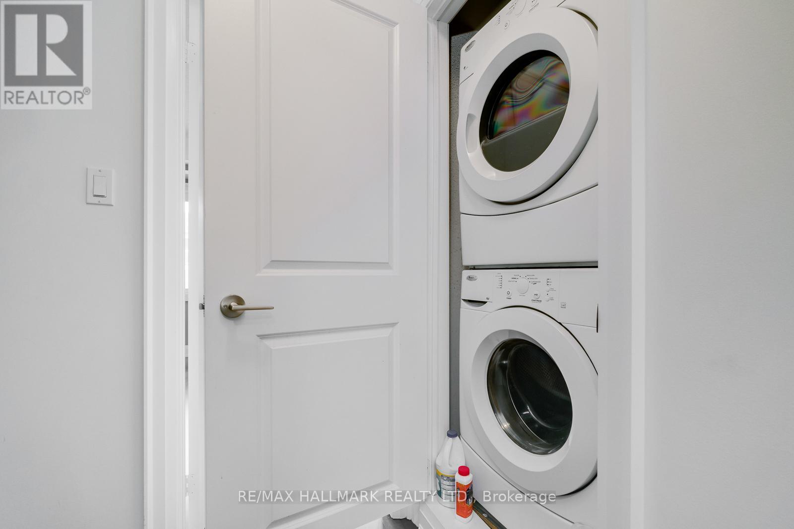 20 - 20 Sargent Lane, Toronto, Ontario  M4E 3T9 - Photo 13 - E12560548