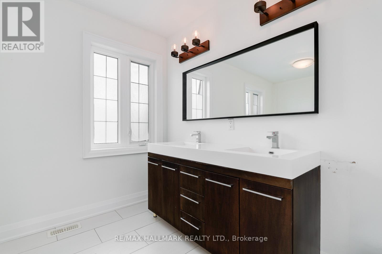 20 - 20 Sargent Lane, Toronto, Ontario  M4E 3T9 - Photo 19 - E12560548