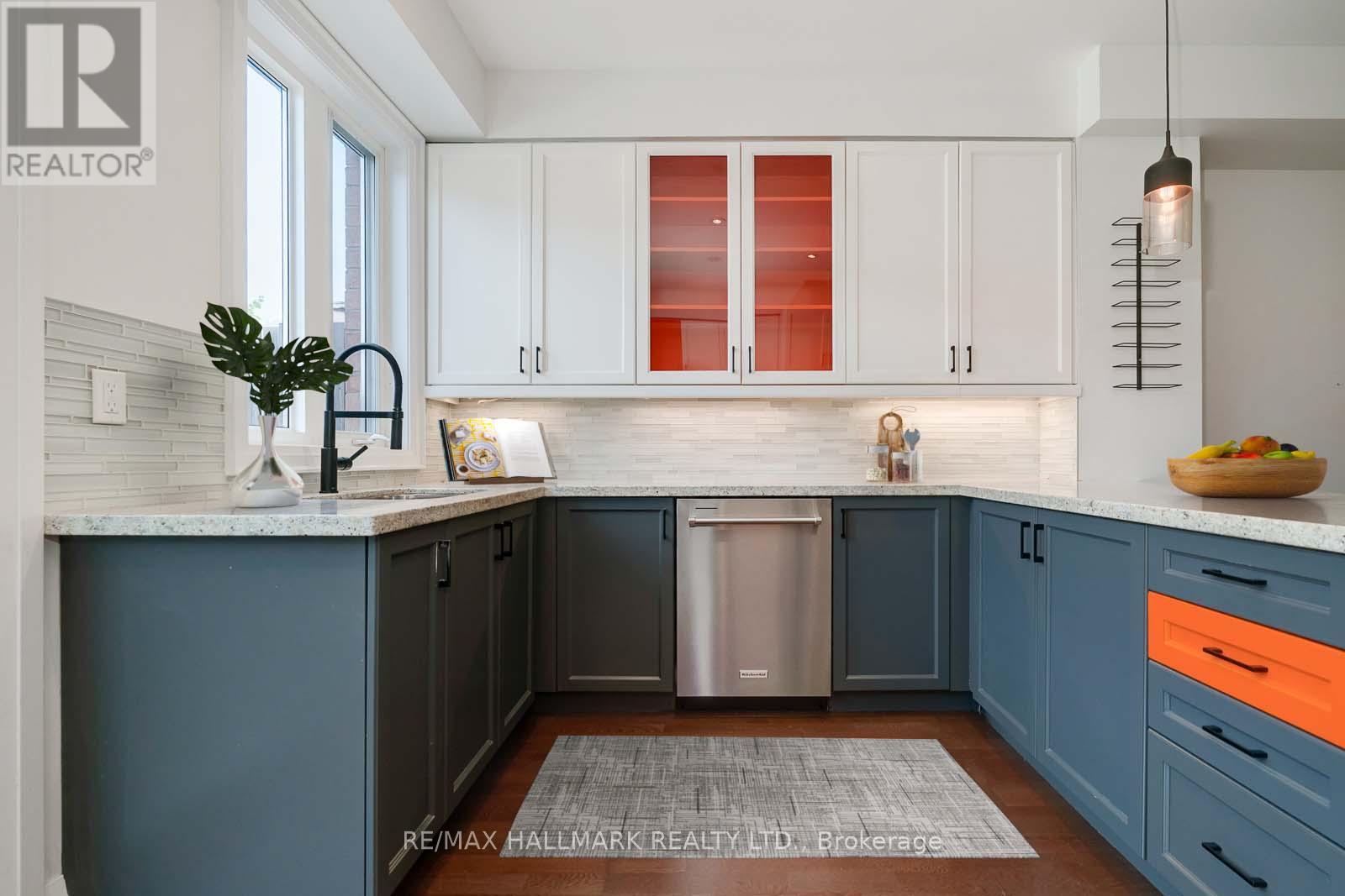 20 - 20 Sargent Lane, Toronto, Ontario  M4E 3T9 - Photo 6 - E12560548