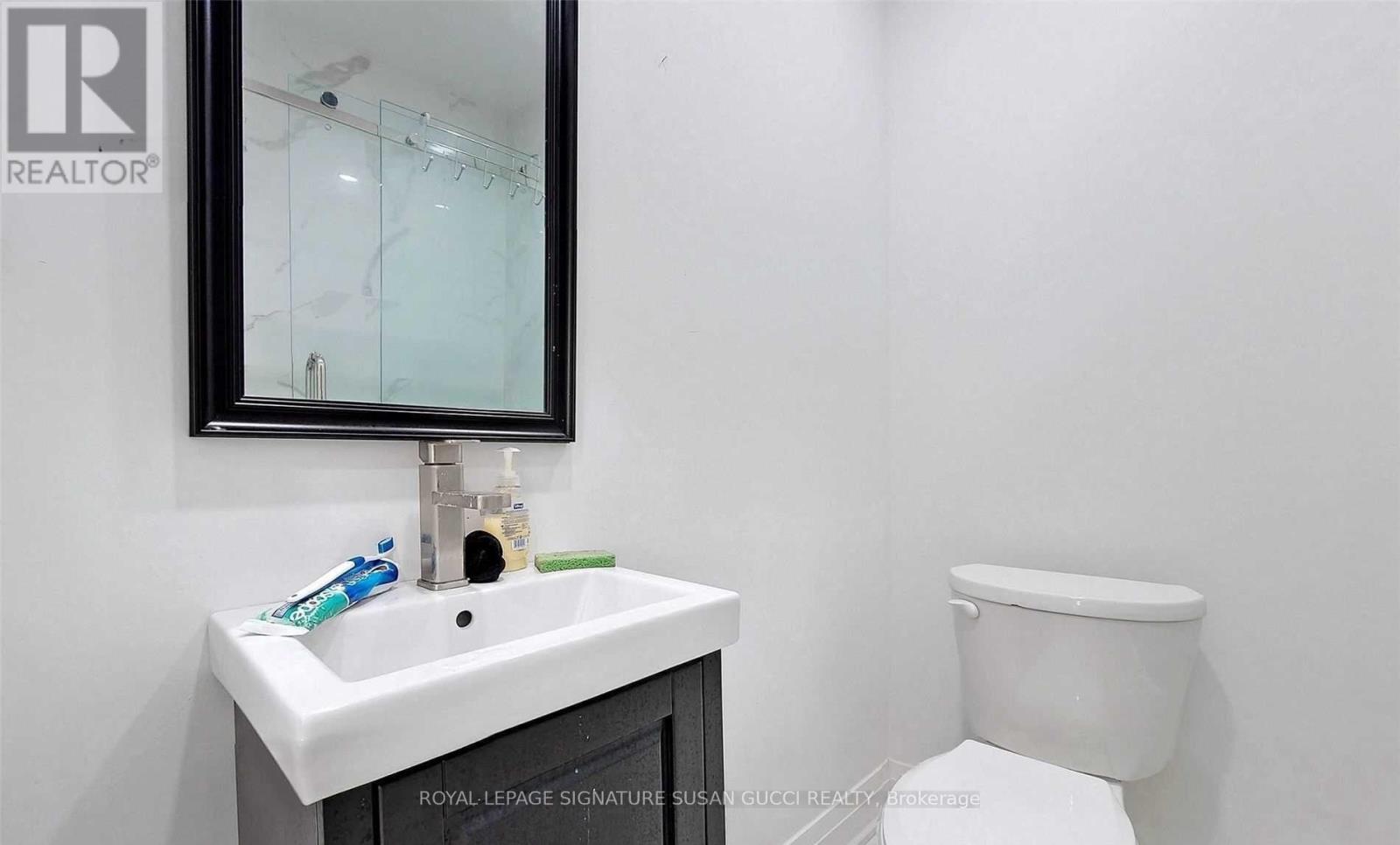 146 Coleridge Avenue, Toronto, Ontario  M4C 4H6 - Photo 13 - E12560550