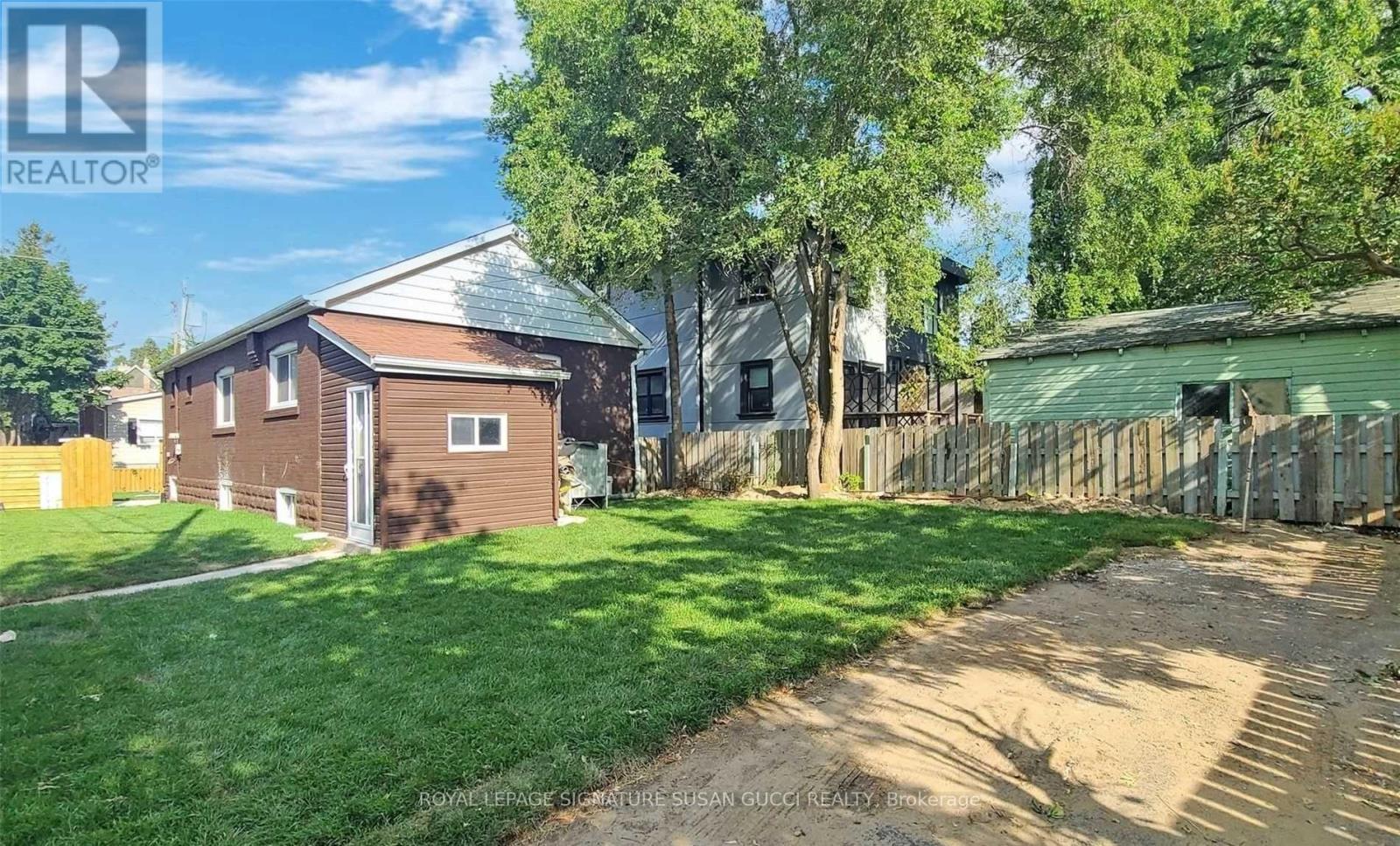 146 Coleridge Avenue, Toronto, Ontario  M4C 4H6 - Photo 26 - E12560550