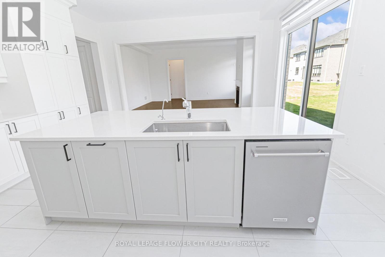 11 Wintergreen Lane N, Adjala-Tosorontio, Ontario  L0G 1W0 - Photo 7 - N12560538