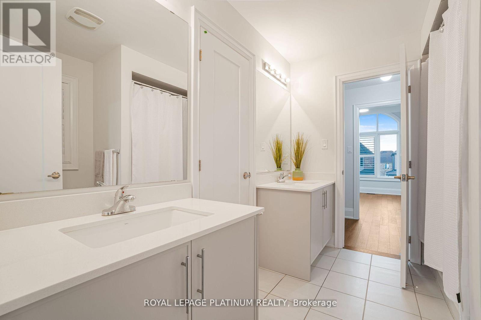 1348 Harrington Street, Innisfil, Ontario  L0L 1W0 - Photo 11 - N12560562