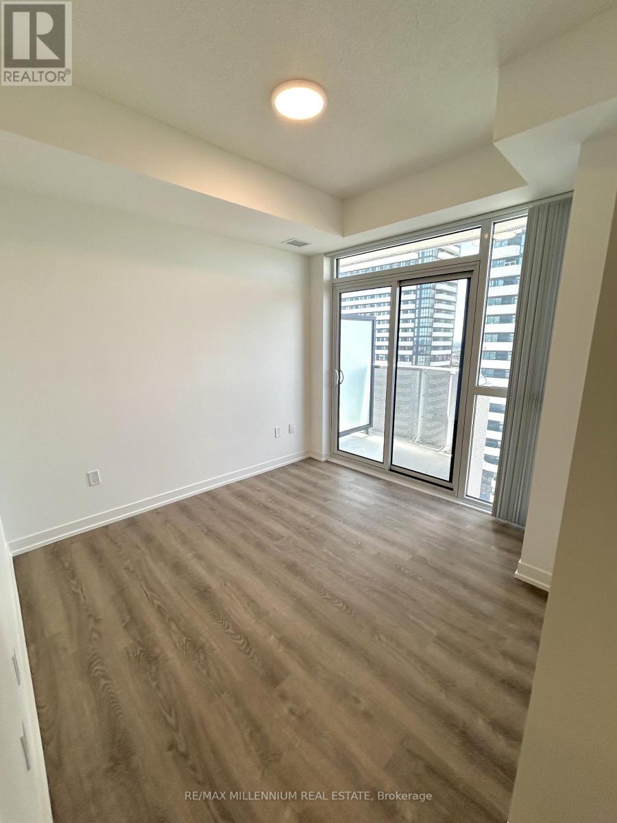 2102 - 8 Interchange Way, Vaughan, Ontario  L4K 5Z7 - Photo 2 - N12560570