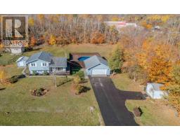 22 Oakland Drive, Howie Centre, Ca