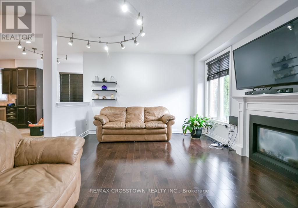 45 Imperial Crown Lane, Barrie, Ontario  L4N 5X1 - Photo 14 - S12560508