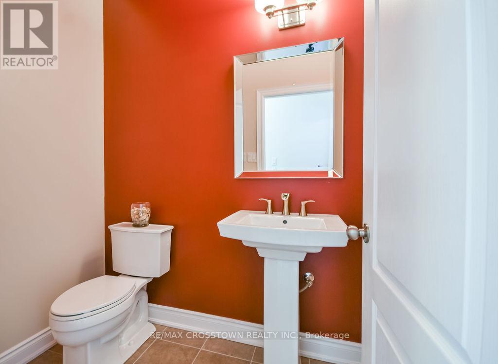 45 Imperial Crown Lane, Barrie, Ontario  L4N 5X1 - Photo 18 - S12560508