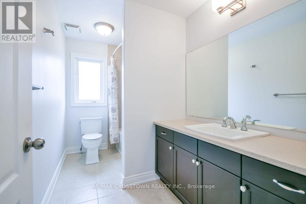 45 Imperial Crown Lane, Barrie, Ontario  L4N 5X1 - Photo 33 - S12560508
