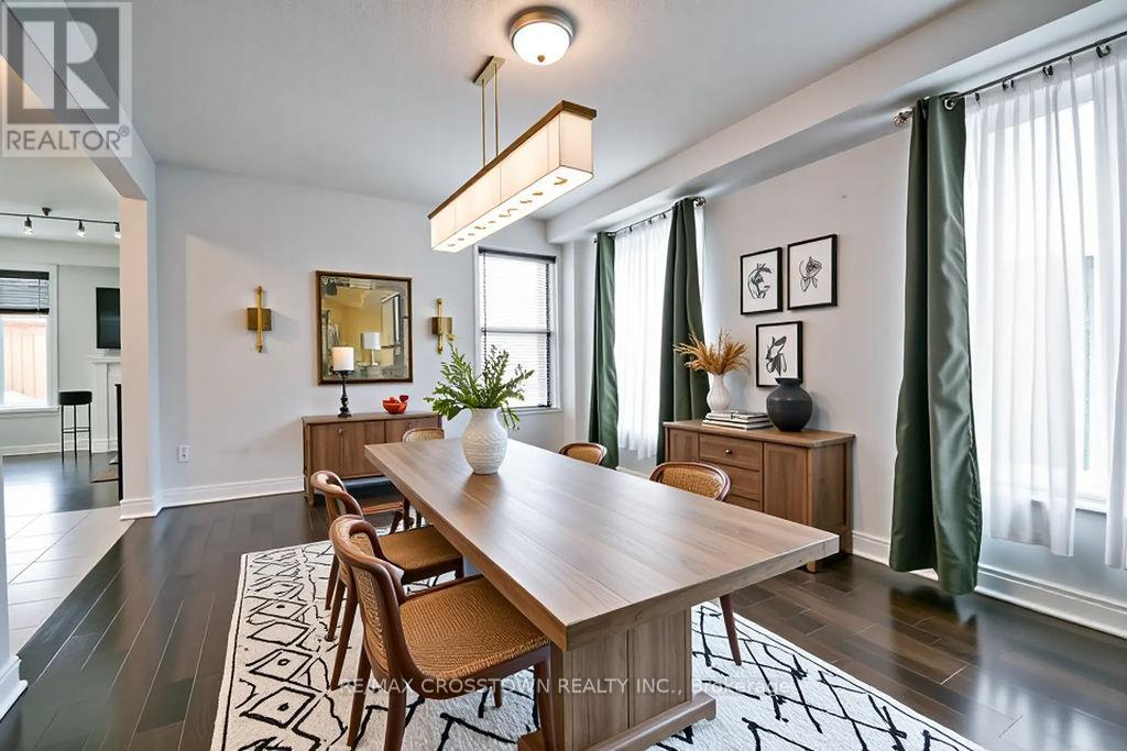 45 Imperial Crown Lane, Barrie, Ontario  L4N 5X1 - Photo 9 - S12560508