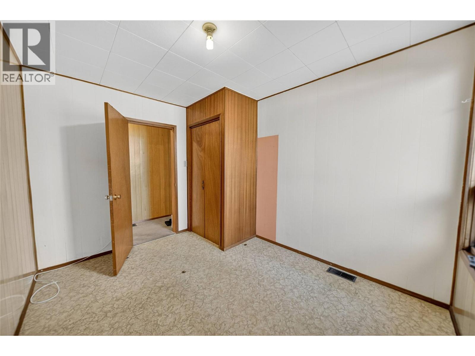 226 7th Avenue S, Cranbrook, British Columbia V1C 2J5 - Photo 15 - 10369287