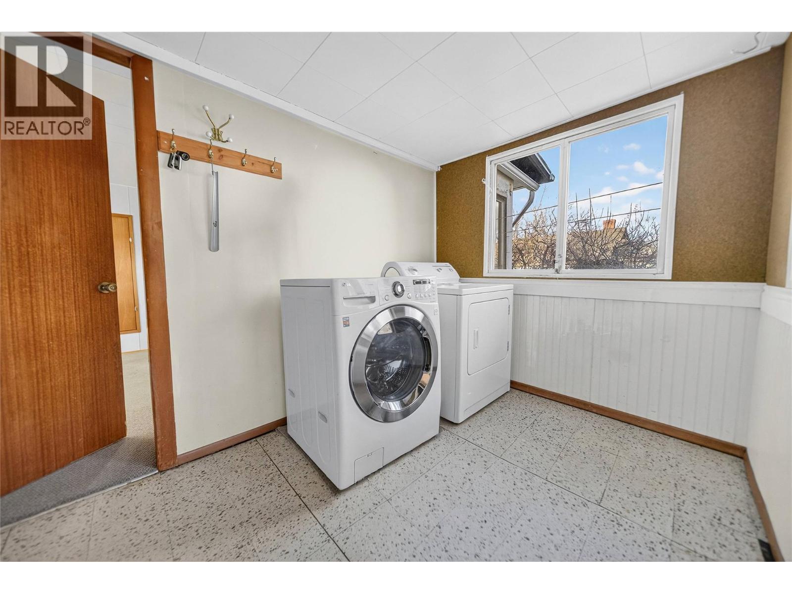 226 7th Avenue S, Cranbrook, British Columbia V1C 2J5 - Photo 18 - 10369287