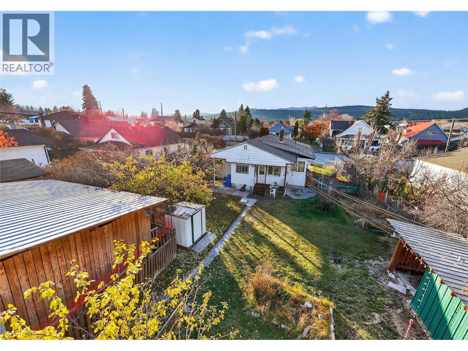 226 7th Avenue S, Cranbrook, British Columbia V1C 2J5 - Photo 2 - 10369287