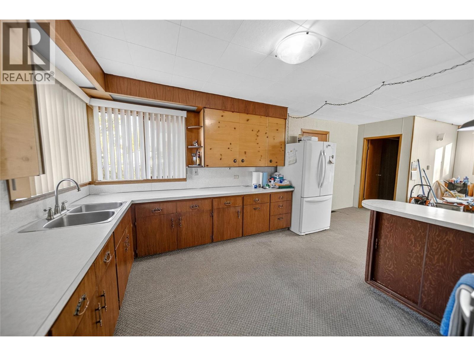 226 7th Avenue S, Cranbrook, British Columbia V1C 2J5 - Photo 7 - 10369287