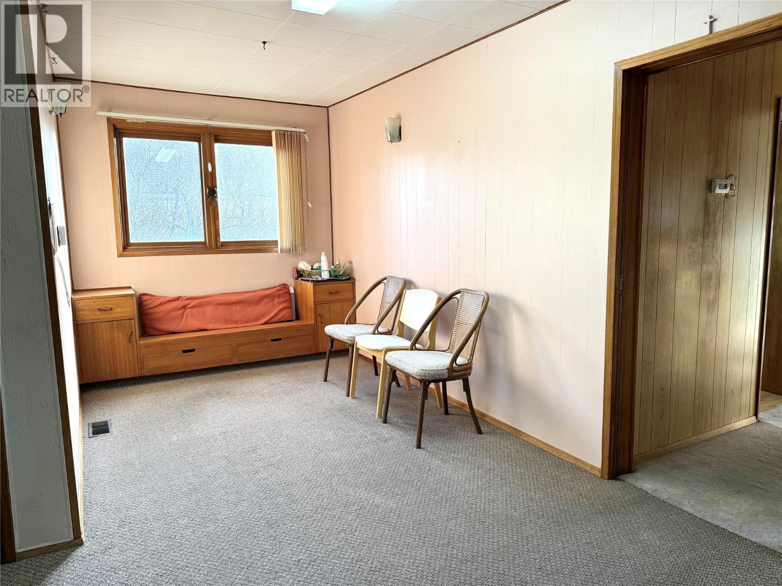 226 7th Avenue S, Cranbrook, British Columbia V1C 2J5 - Photo 8 - 10369287