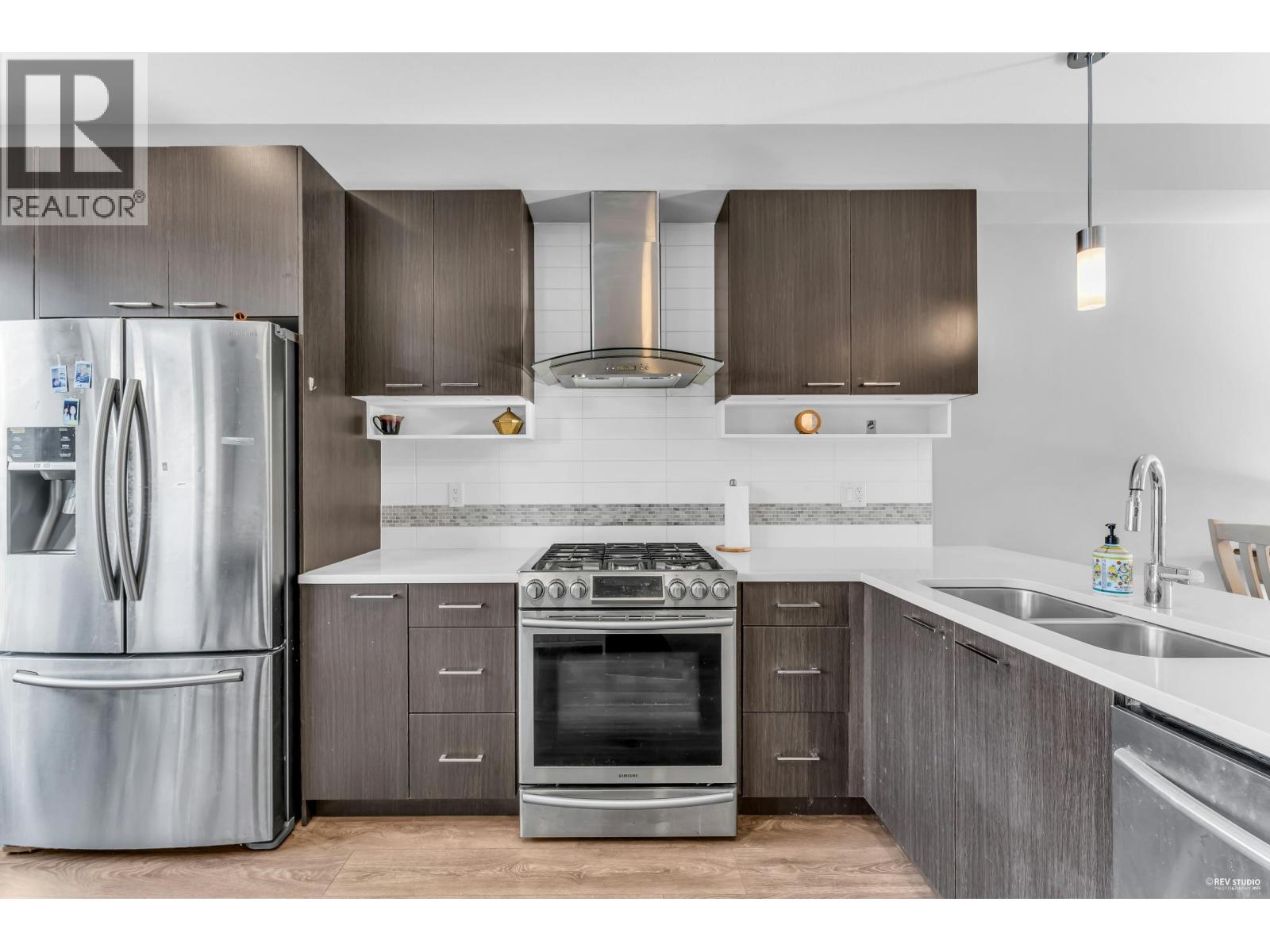 517 4688 Hawk Lane, Tsawwassen, British Columbia  V4M 0B7 - Photo 2 - R3068324