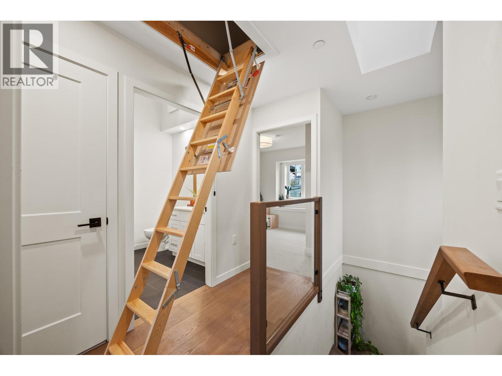 908 E 17th Avenue, Vancouver, British Columbia  V5V 1C2 - Photo 23 - R3068494