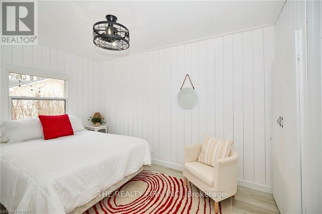 365 Elmwood Avenue, Fort Erie, Ontario  L0S 1B0 - Photo 13 - X12560634