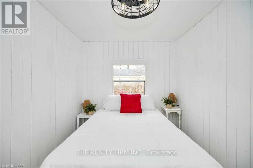 365 Elmwood Avenue, Fort Erie, Ontario  L0S 1B0 - Photo 14 - X12560634