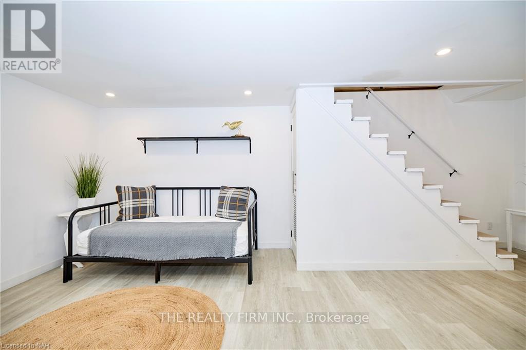 365 Elmwood Avenue, Fort Erie, Ontario  L0S 1B0 - Photo 21 - X12560634