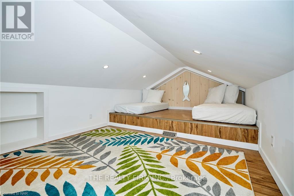 365 Elmwood Avenue, Fort Erie, Ontario  L0S 1B0 - Photo 27 - X12560634