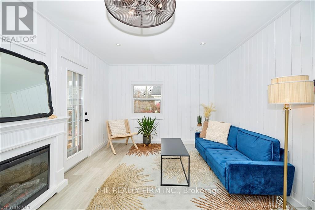 365 Elmwood Avenue, Fort Erie, Ontario  L0S 1B0 - Photo 5 - X12560634