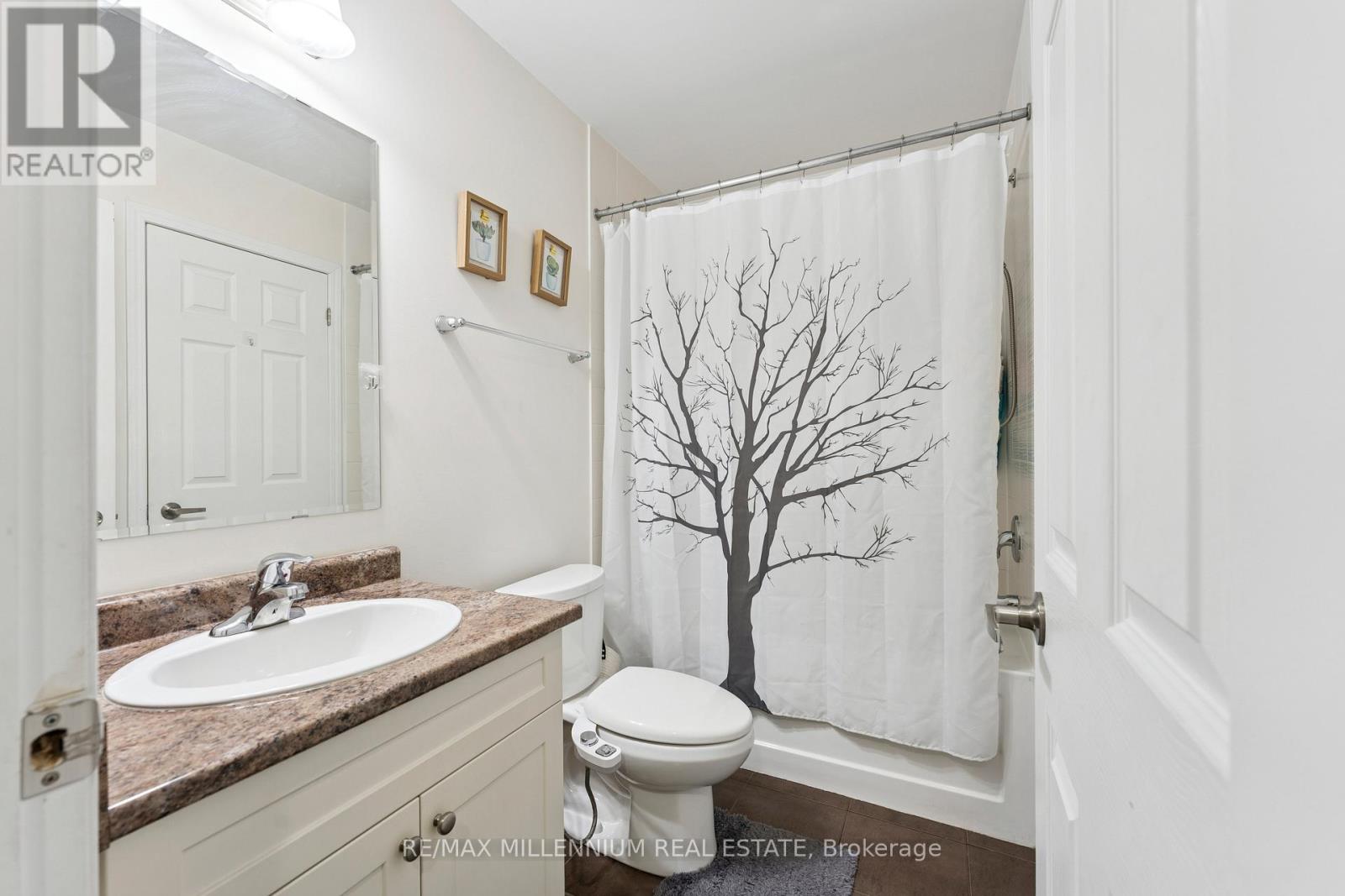 53 Colonel Frank Ching Crescent N, Brampton, Ontario  L6Y 5W5 - Photo 9 - W12560198