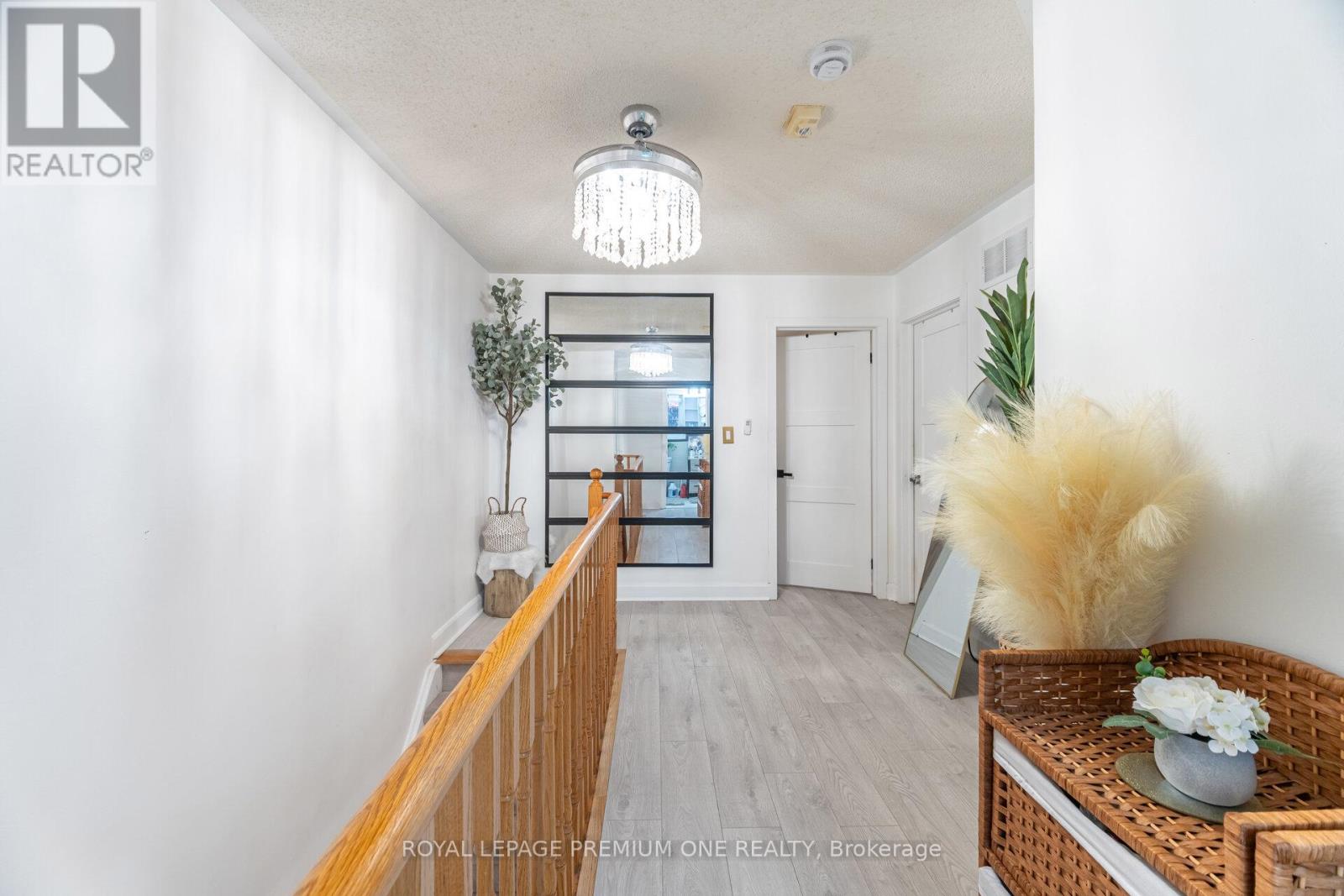 47 Triple Crown Avenue, Toronto, Ontario  M9W 7E5 - Photo 24 - W12560514