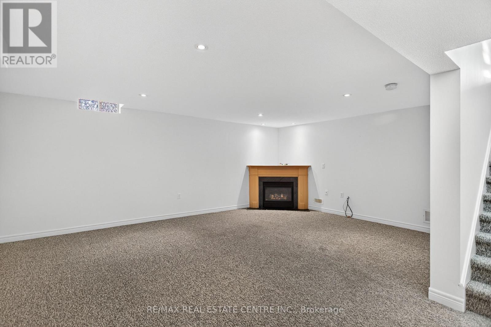 253 Malick Street, Milton, Ontario  L9T 5X1 - Photo 34 - W12560530