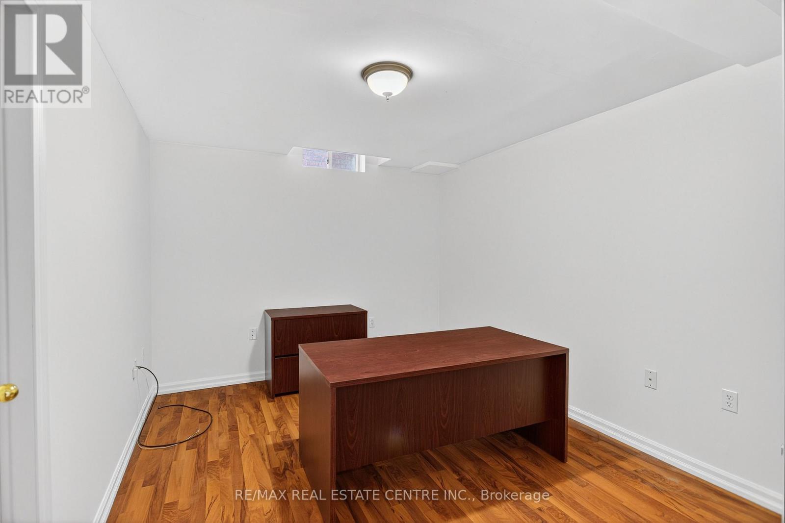 253 Malick Street, Milton, Ontario  L9T 5X1 - Photo 38 - W12560530