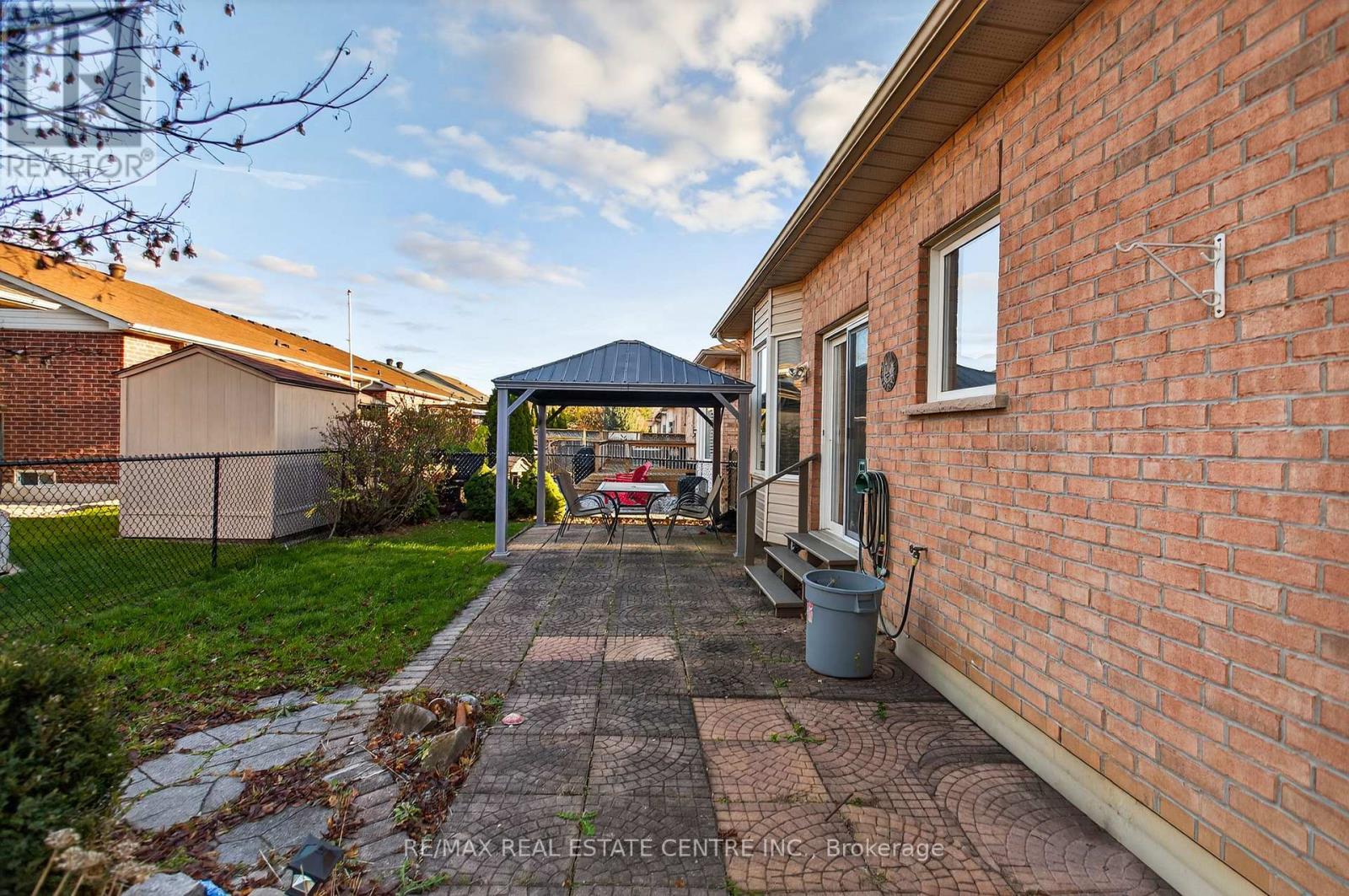 253 Malick Street, Milton, Ontario  L9T 5X1 - Photo 45 - W12560530