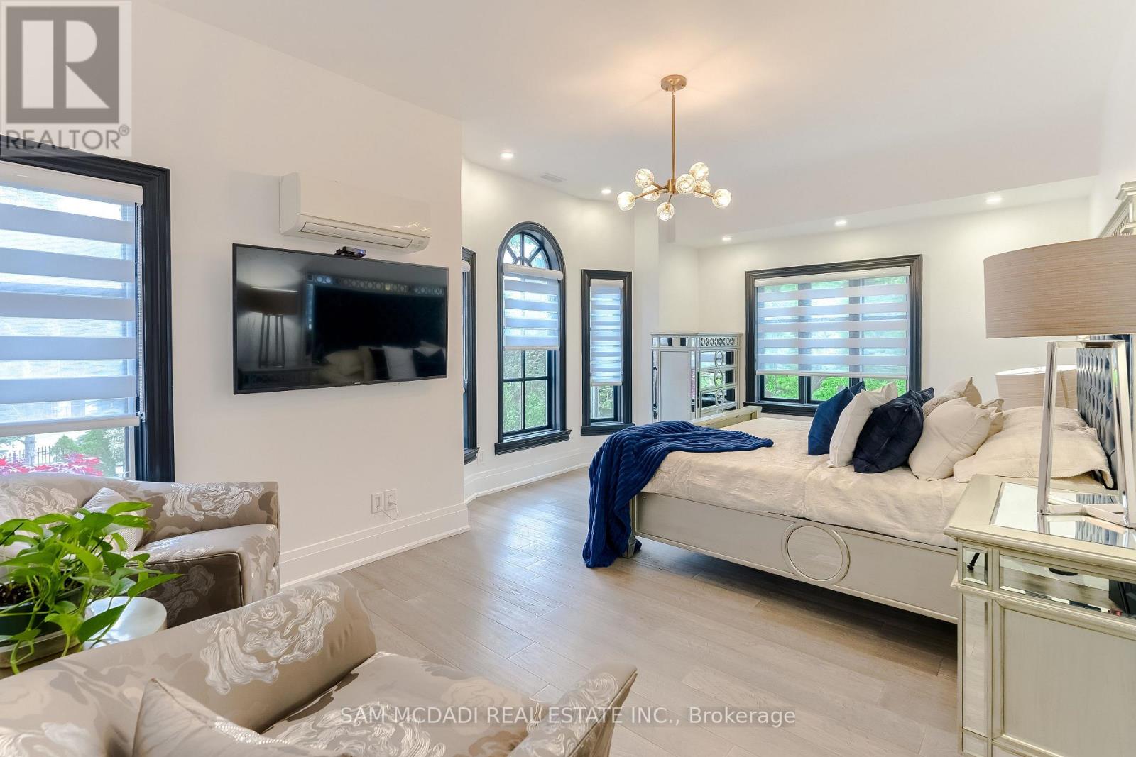 1540 Mississauga Road, Mississauga, Ontario  L5H 2K1 - Photo 24 - W12560532