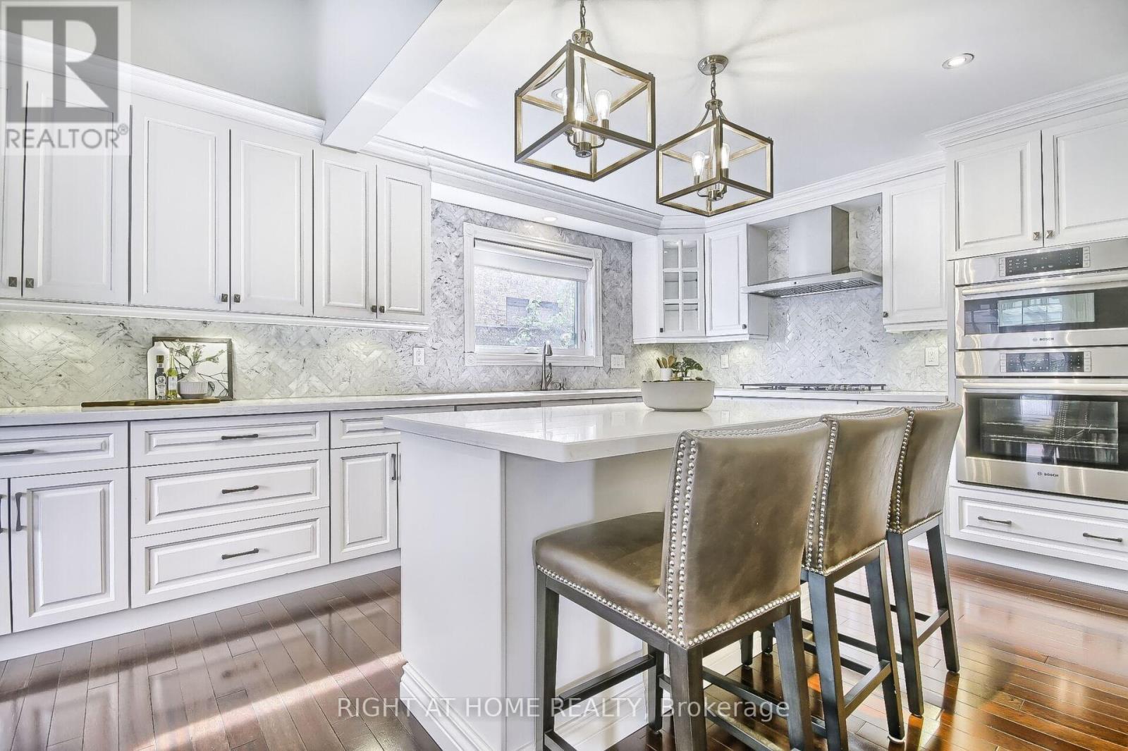 2279 Grand Ravine Drive, Oakville, Ontario  L6H 6A9 - Photo 11 - W12560566