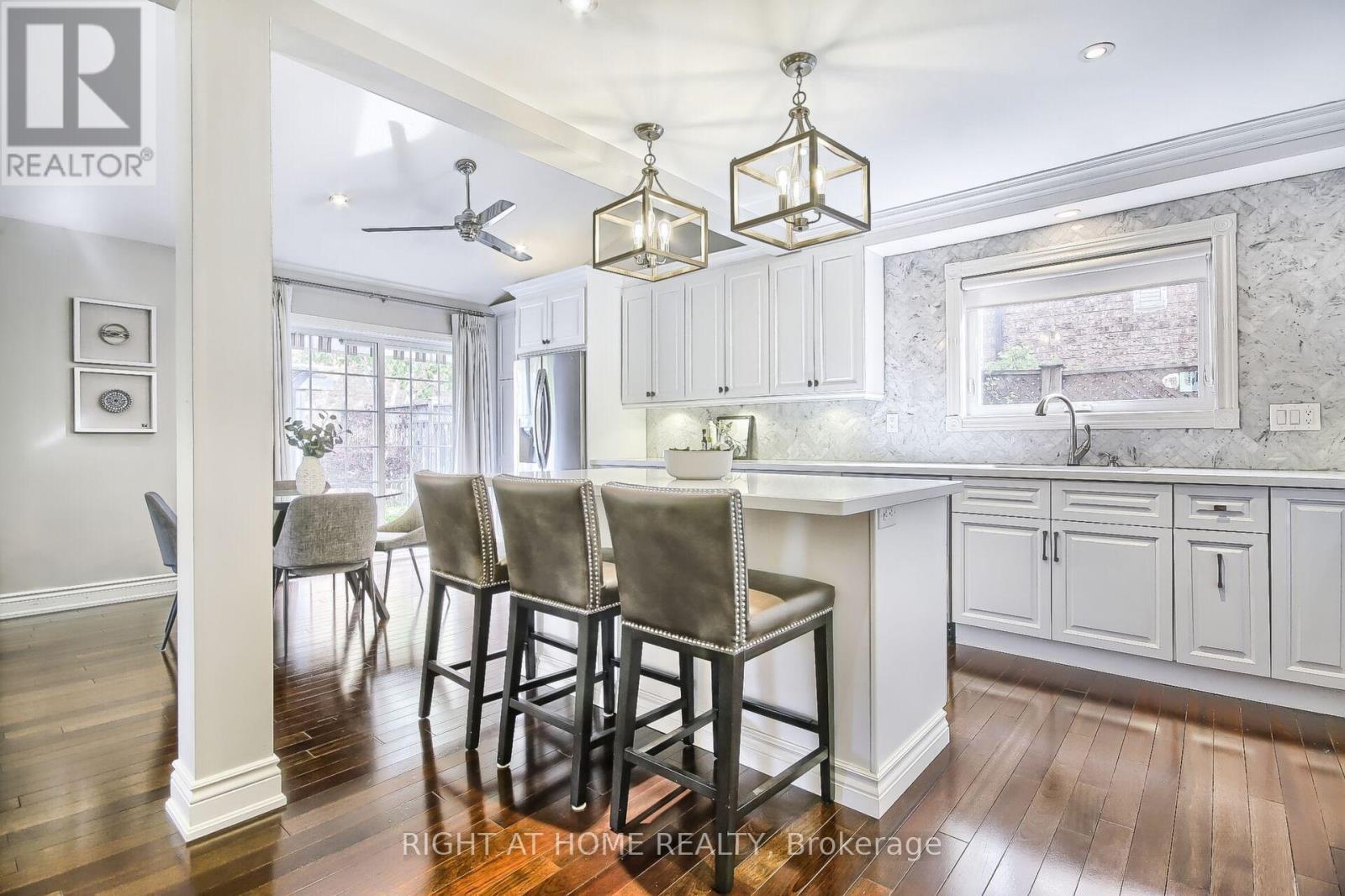 2279 Grand Ravine Drive, Oakville, Ontario  L6H 6A9 - Photo 14 - W12560566