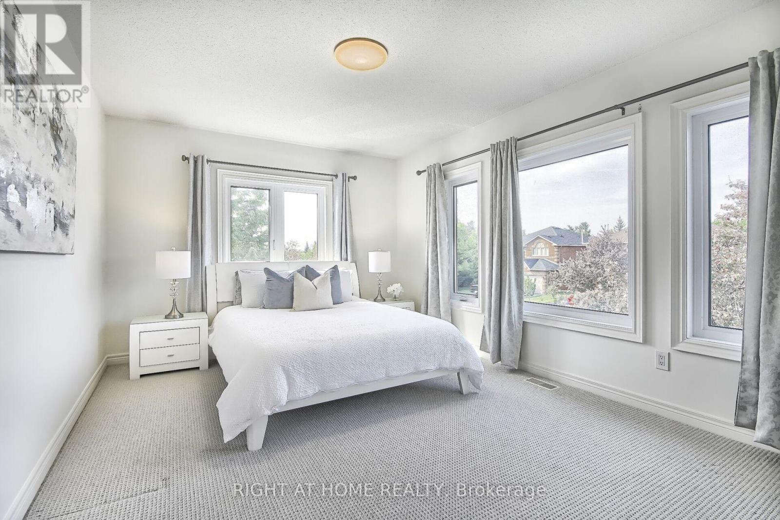 2279 Grand Ravine Drive, Oakville, Ontario  L6H 6A9 - Photo 26 - W12560566