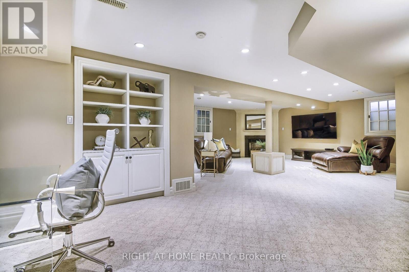 2279 Grand Ravine Drive, Oakville, Ontario  L6H 6A9 - Photo 31 - W12560566