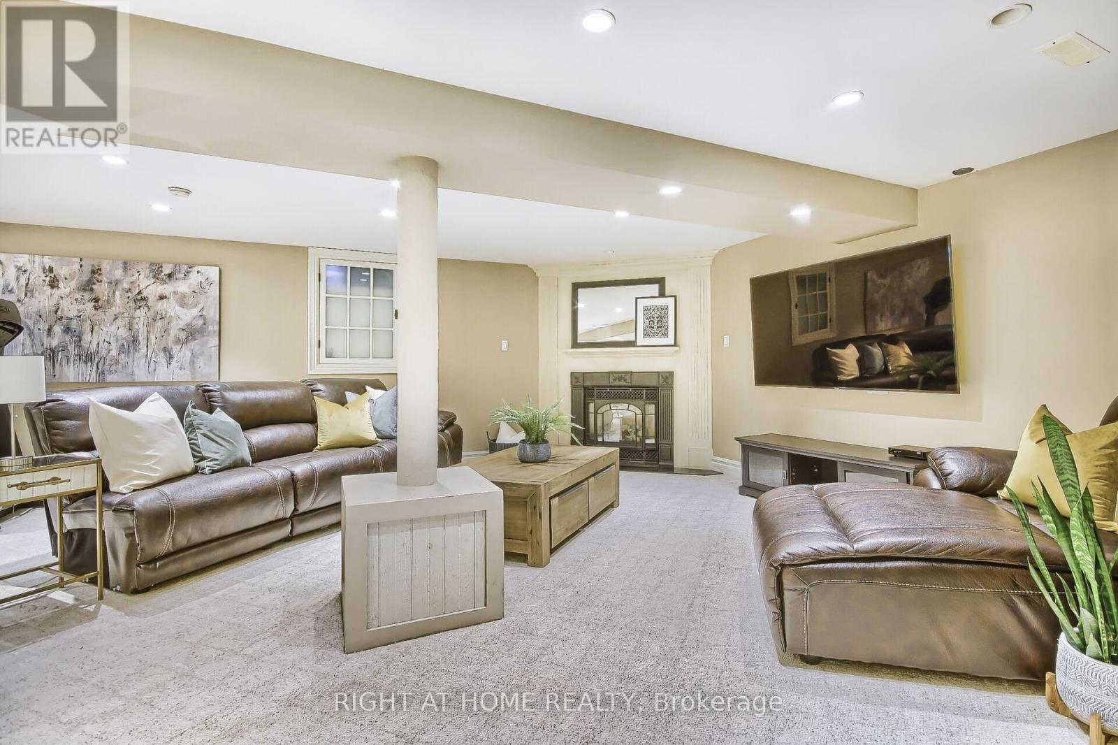 2279 Grand Ravine Drive, Oakville, Ontario  L6H 6A9 - Photo 33 - W12560566